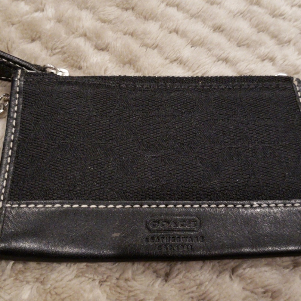 Black signature C Coach wallet